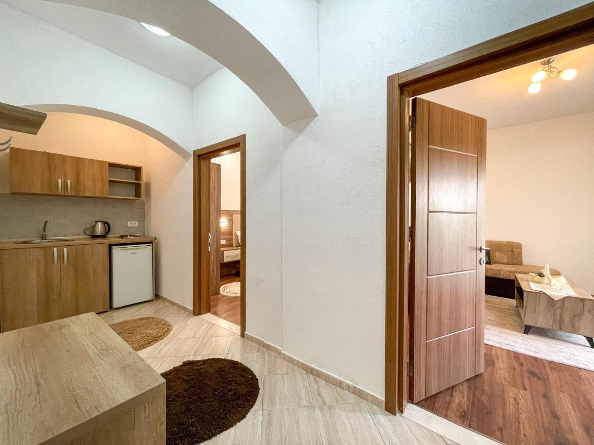 B&B Lovac Hasa 2 Ulcinj Exteriér fotografie