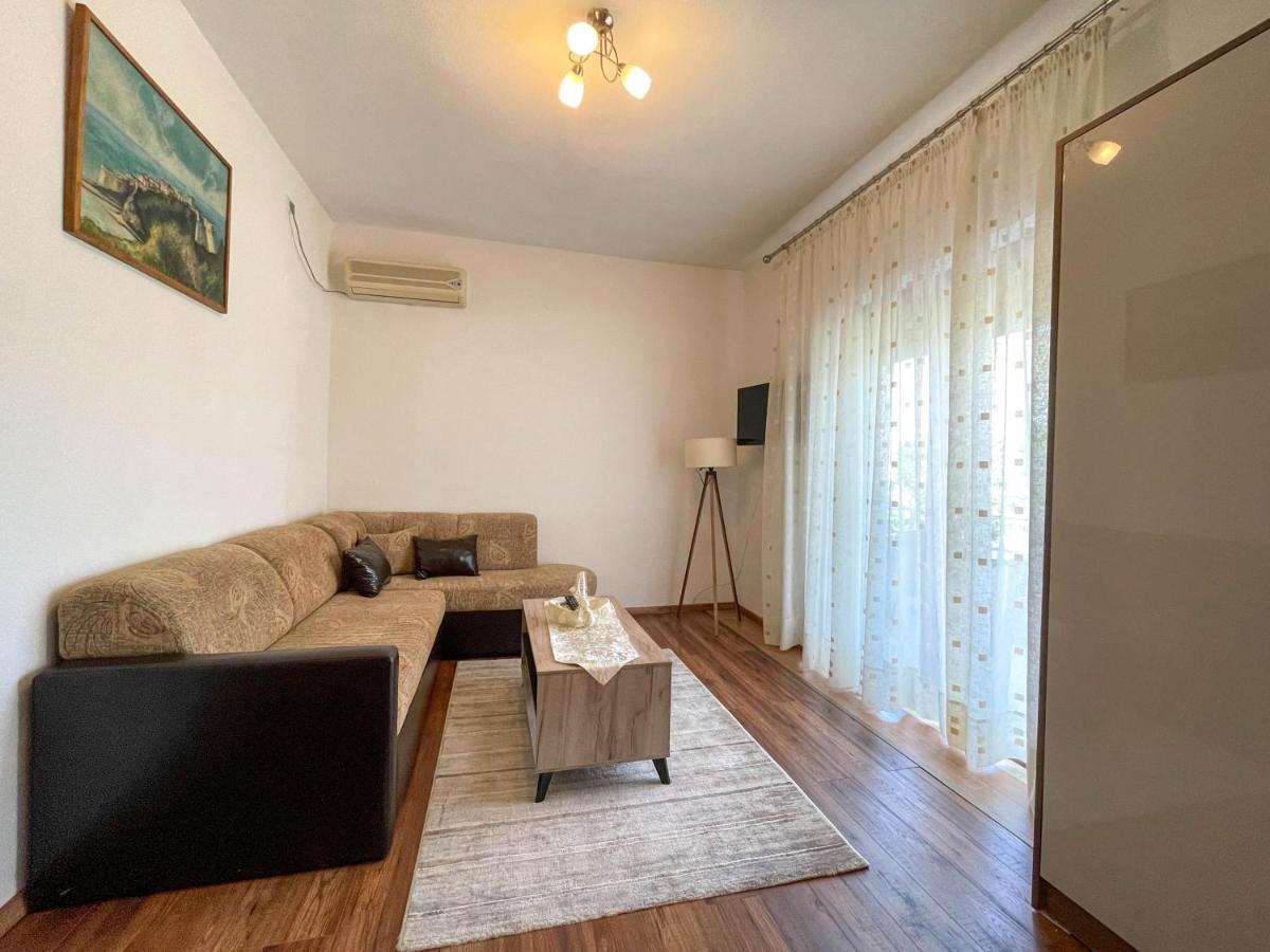 B&B Lovac Hasa 2 Ulcinj Exteriér fotografie