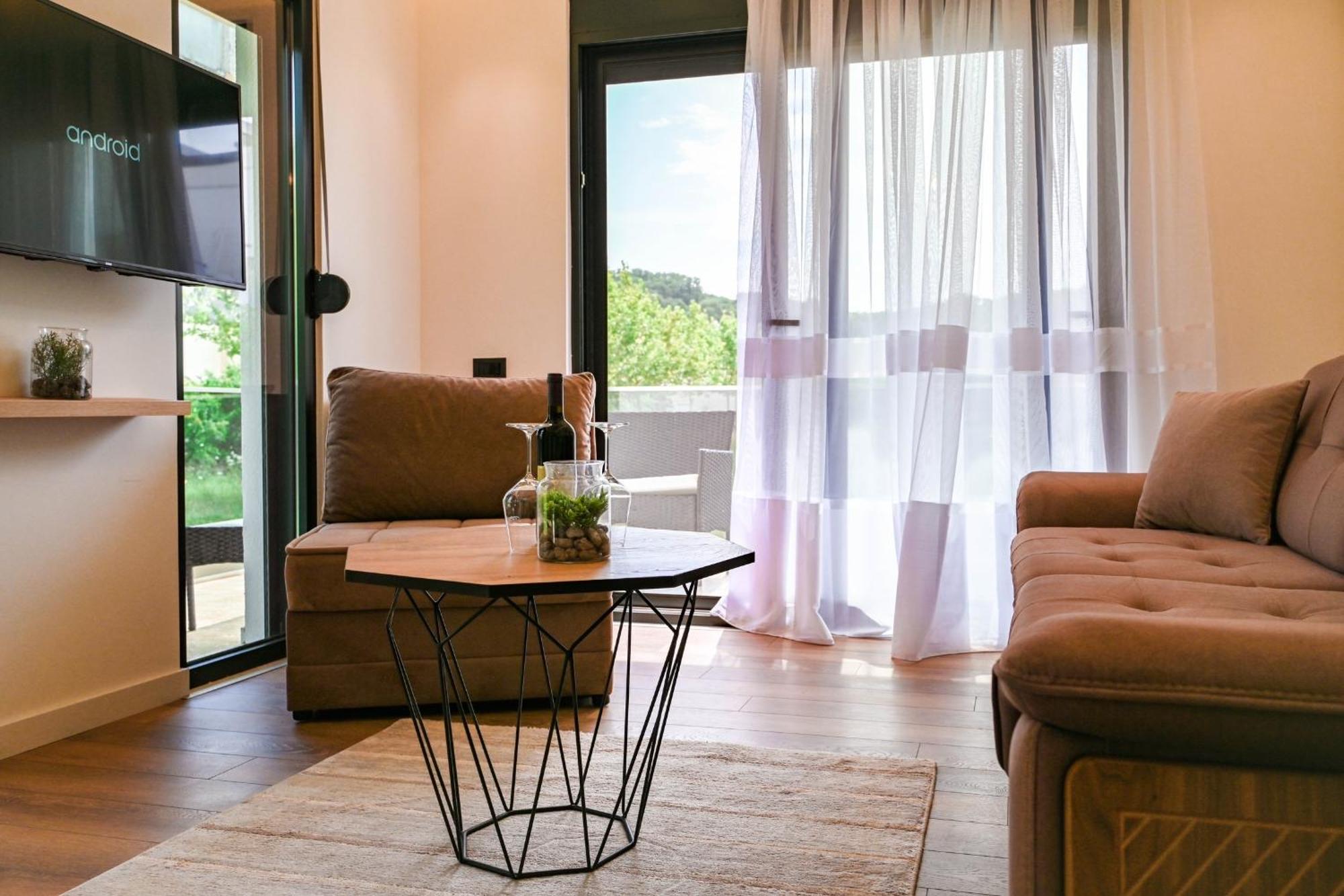 B&B Lovac Hasa 2 Ulcinj Exteriér fotografie